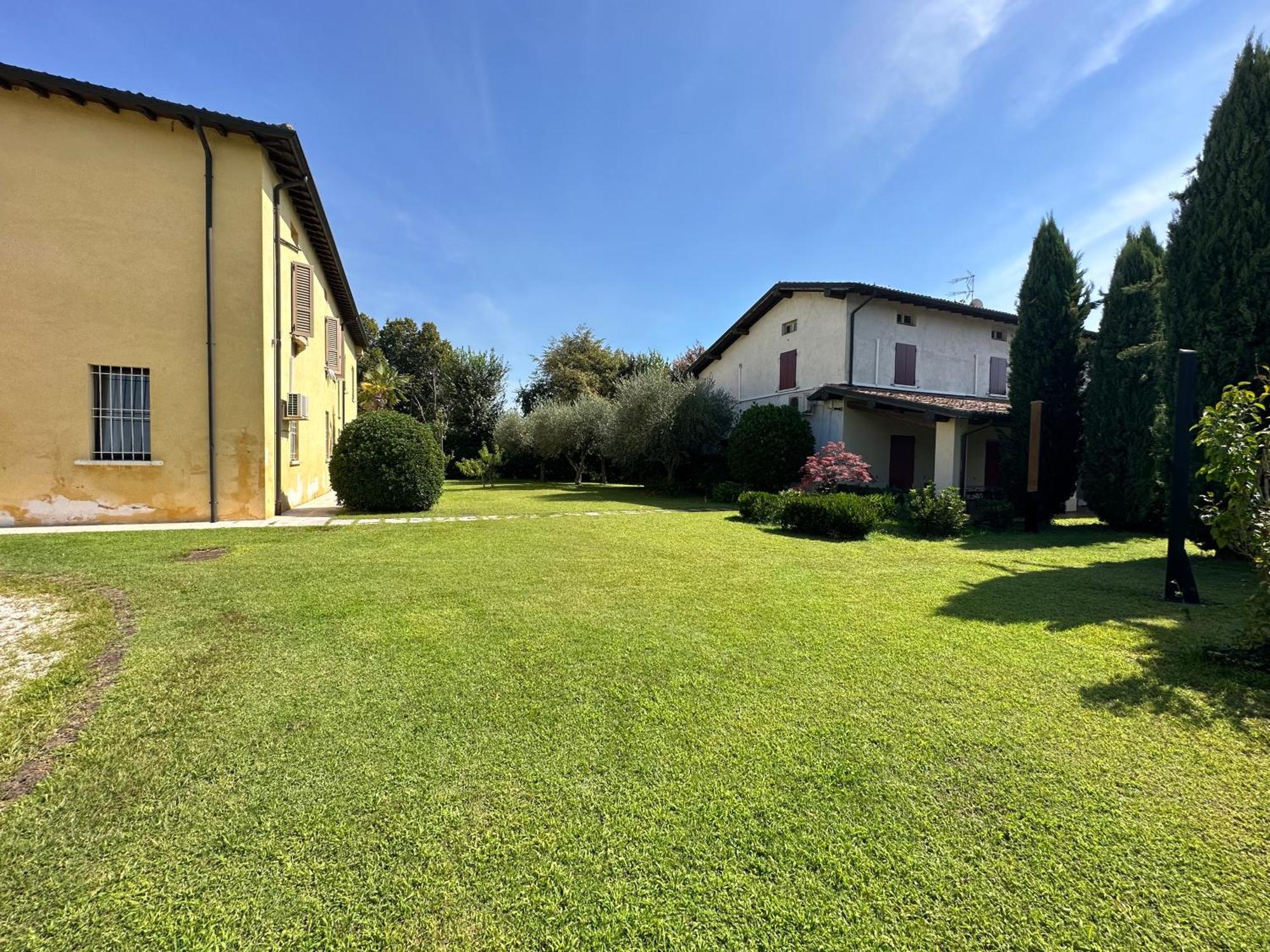 Corte San Lorenzo Frühstückspension Desenzano del Garda