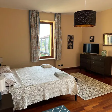 Corte San Lorenzo Bed & Breakfast Desenzano del Garda Exterior photo