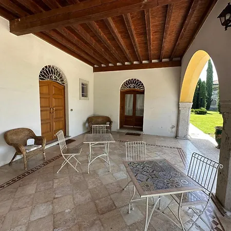 Corte San Lorenzo Bed & Breakfast Desenzano del Garda Exterior photo