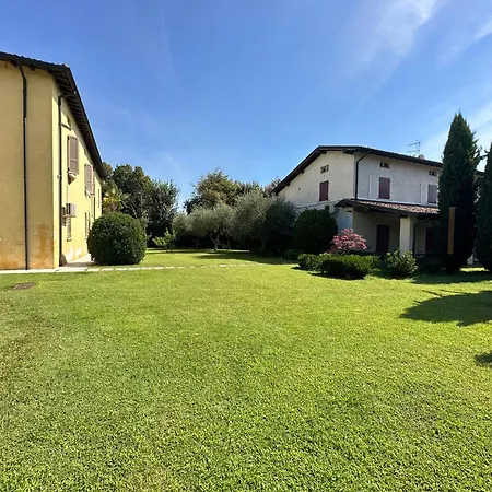 Corte San Lorenzo Bed & Breakfast Desenzano del Garda Exterior photo